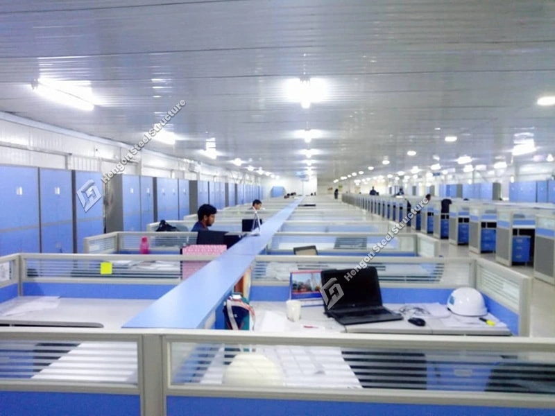 Bureau à structure préfabriquée au Nigeria